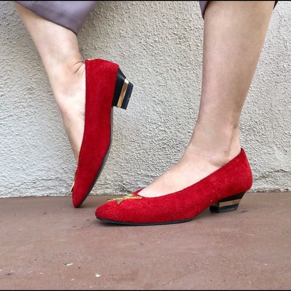 Paloma Picasso Vintage Red Suede Low Rise Heels - Picture 7 of 7